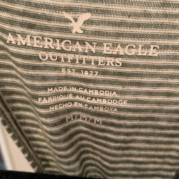 American Eagle tank with keyhole back - Picture 4 of 4